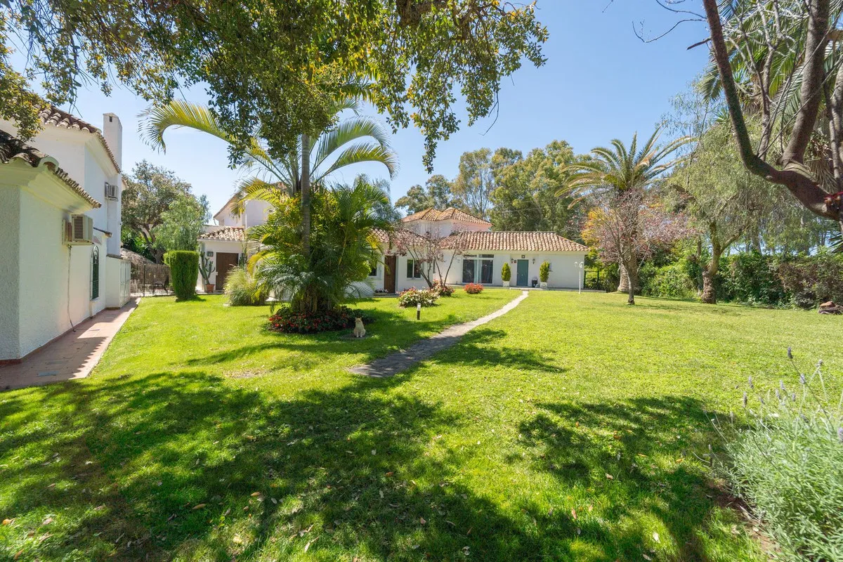 e4b09869-65ba-4b19-876a-9c35069530f8