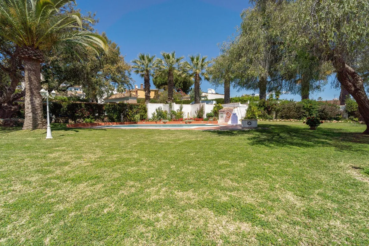 e50ecc10-5d03-485a-b0a6-9ee5255401ca