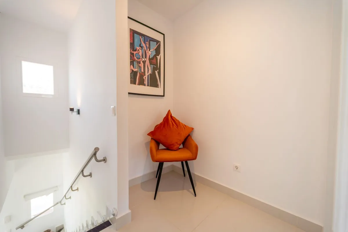 eaec4223-b29d-415b-90fe-6dae9c4b992a