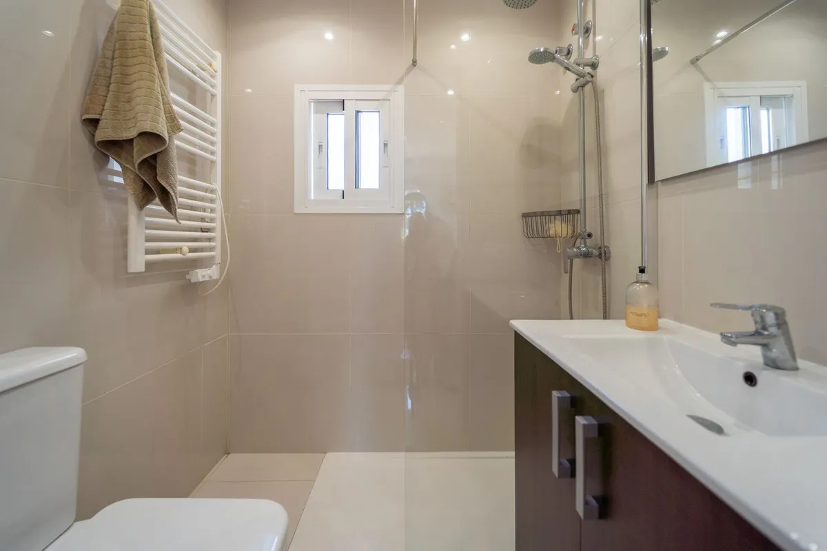 fd23cc74-6043-40a1-be99-e712022e6449