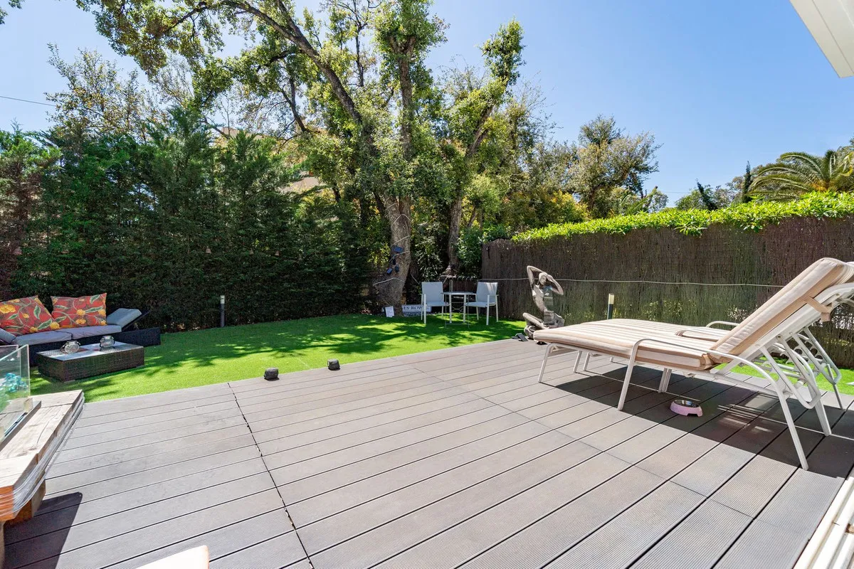 fe63a9db-efed-4f39-b357-52ab4468c471