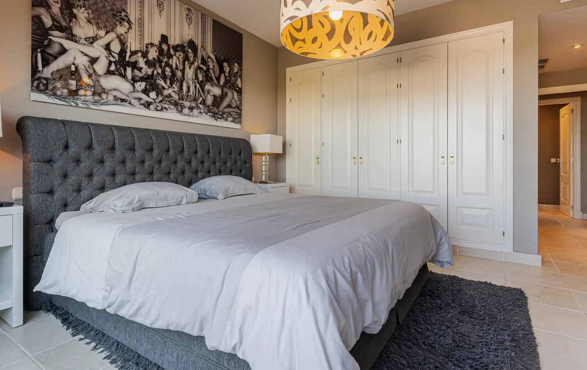 33910cce-ddba-4b54-84a8-7b775cc69a9e