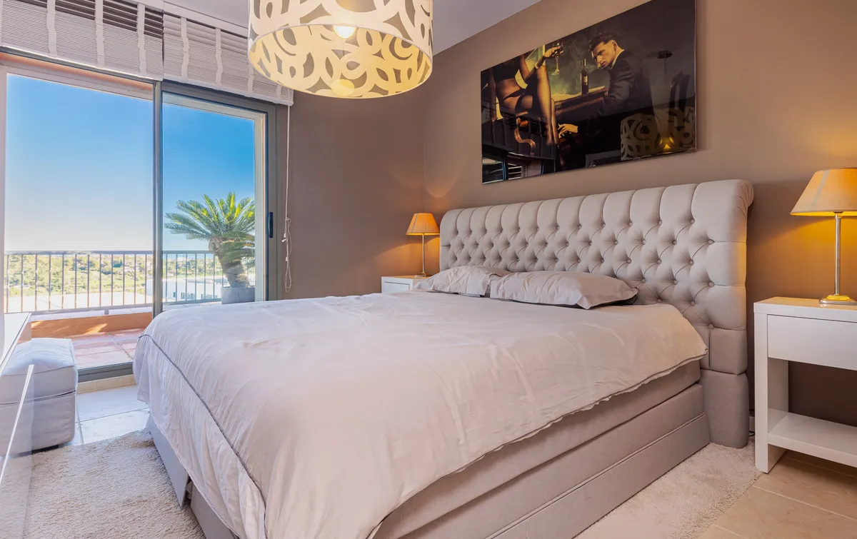 ec72462c-43d2-4142-9076-b61a0d55510d