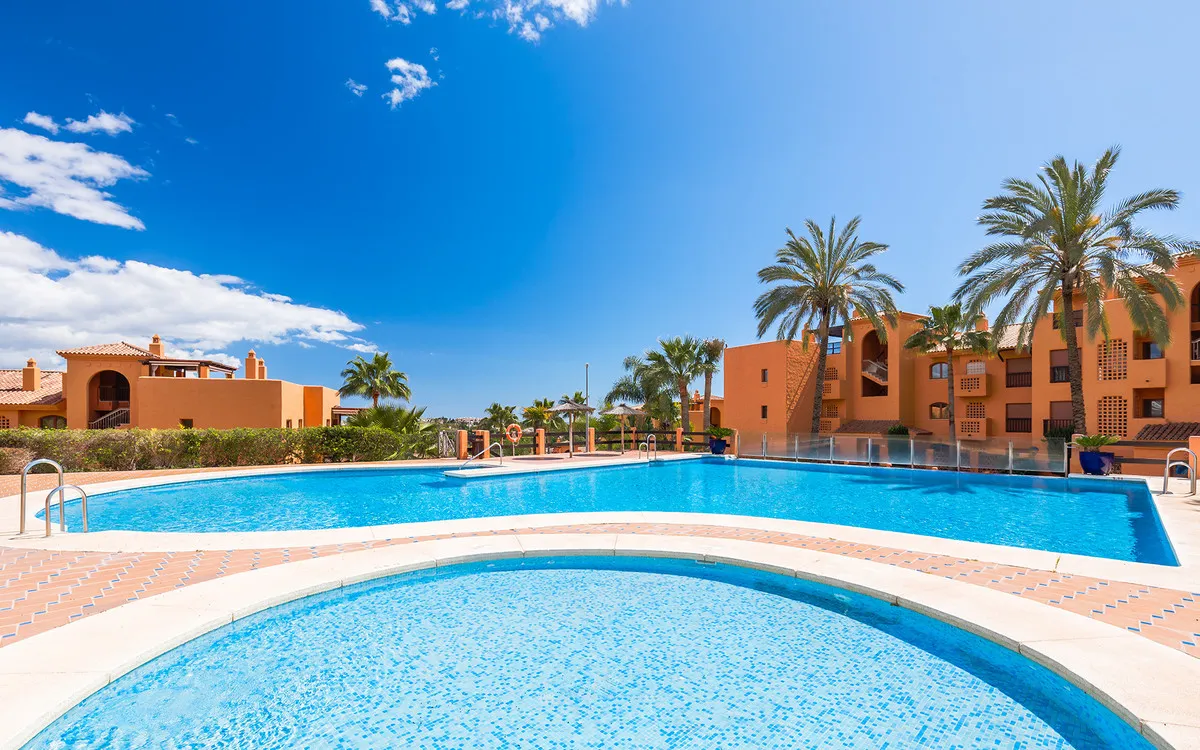 18a0b158-2449-422a-a918-8683c2418af2