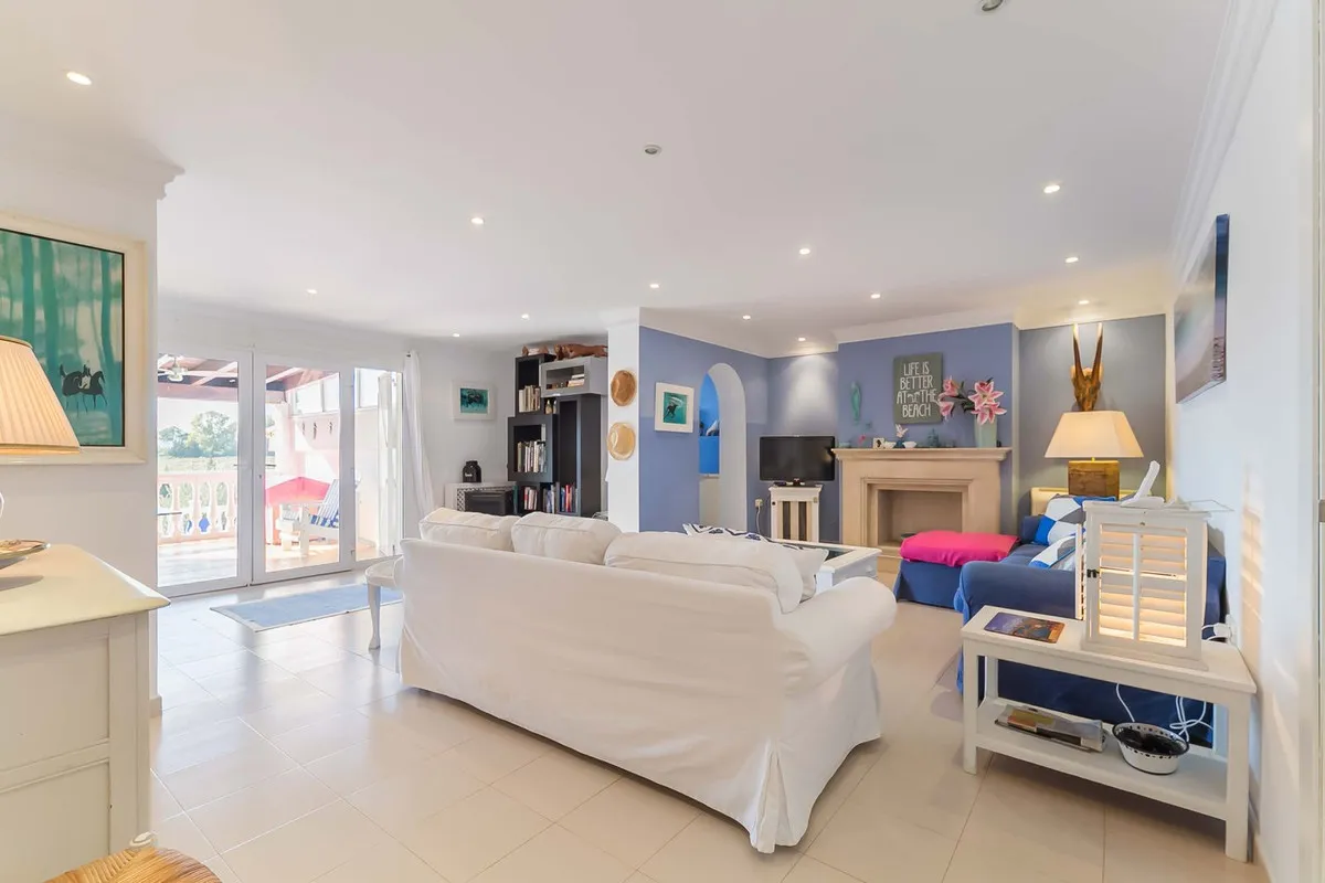 35751536-6402-4c35-8135-348e0458eec3