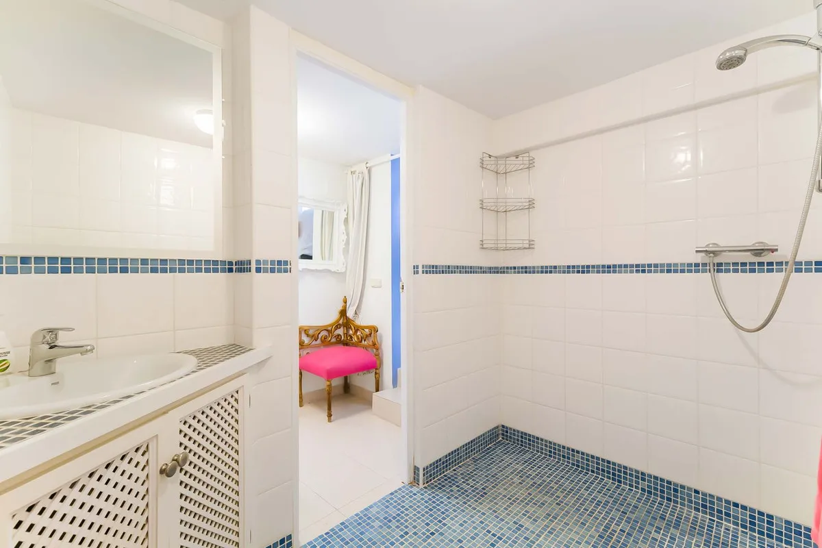 a206e3bb-4be1-46e1-ba30-9616e47f934b