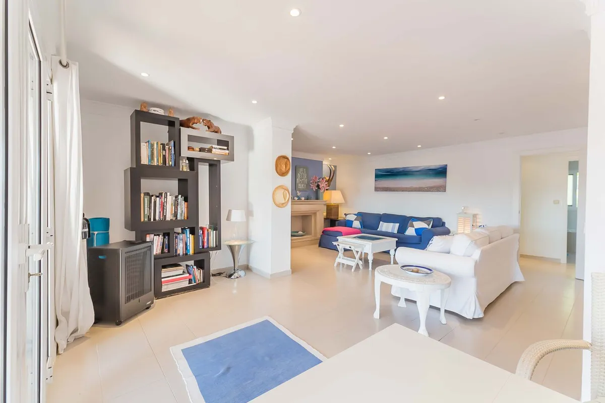 ce05e8a3-4511-437f-9761-5bd37fe1e966