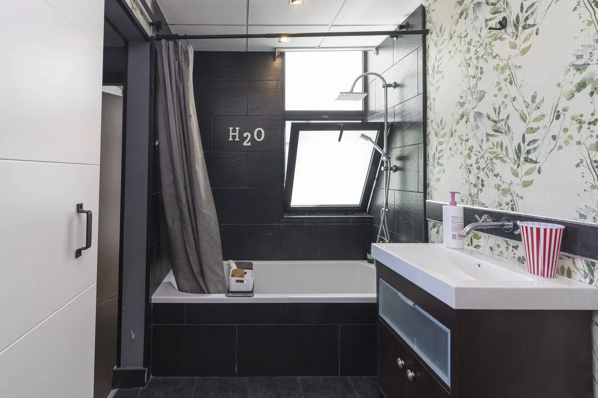 09ac2ed0-1f12-45c4-ba94-45e88a565bdc