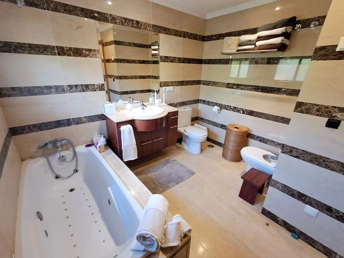 7c2b34ce-dd10-422e-84df-acd8e6c50a98