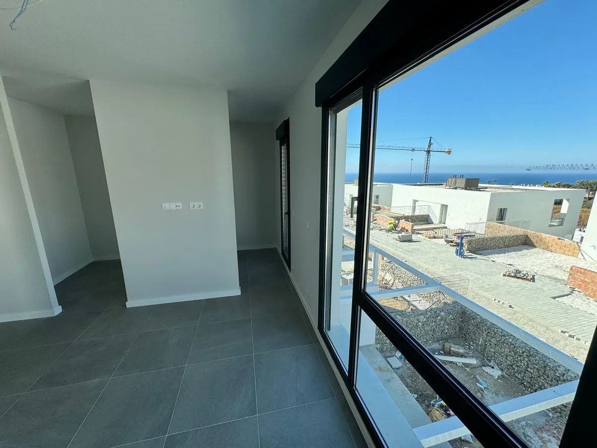 683c6d32-2920-40c1-bf98-87dcd064fdab