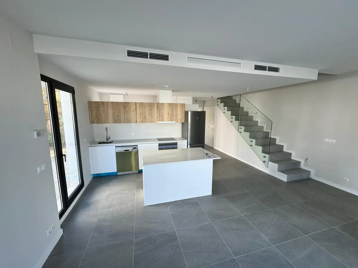 7d86ed51-2f6b-4798-a45a-a172bdfe49bb