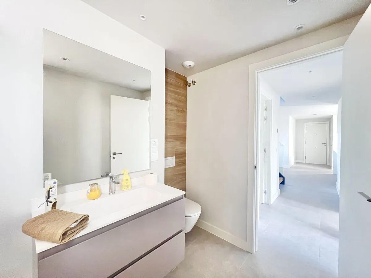 2fdd7f12-851f-4775-afa0-11144eb07833