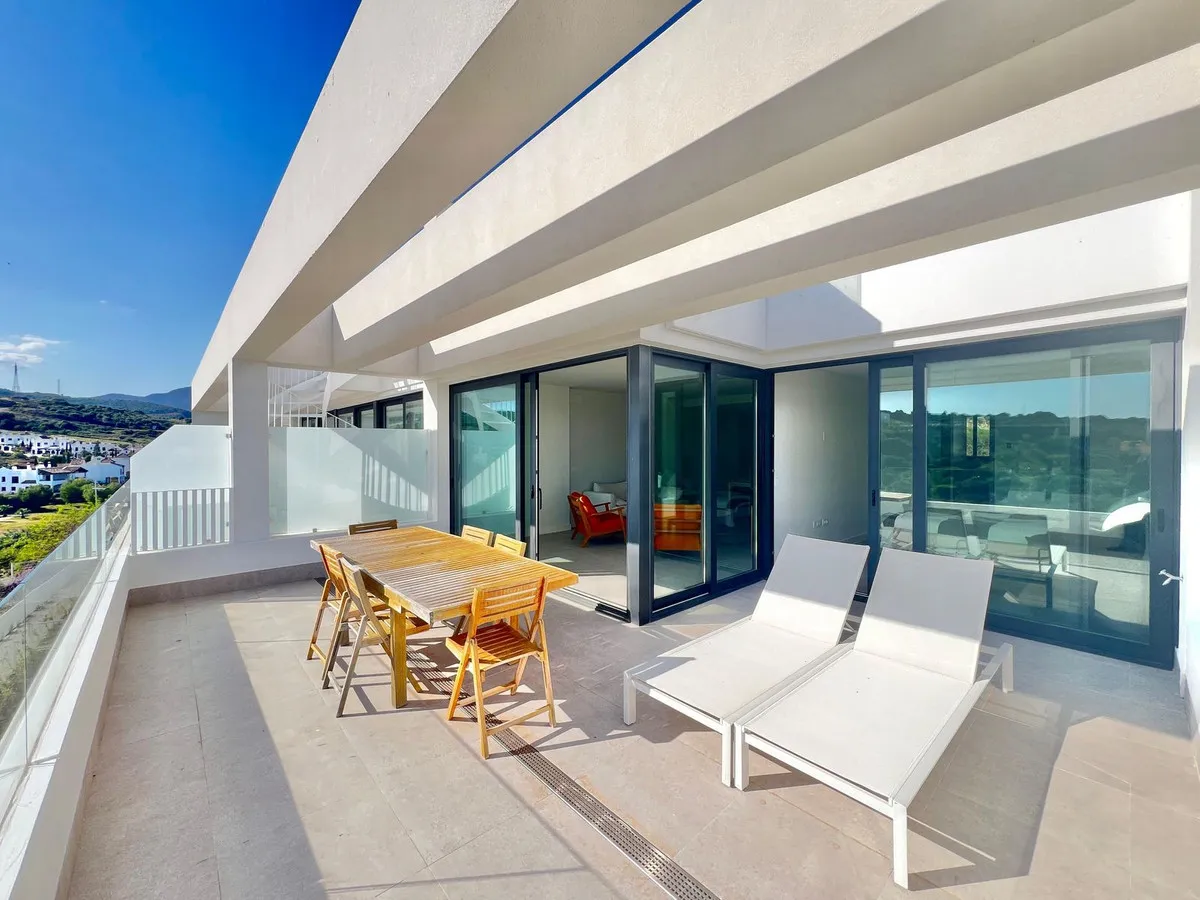 56357523-f484-4300-ba84-32d40ebed824