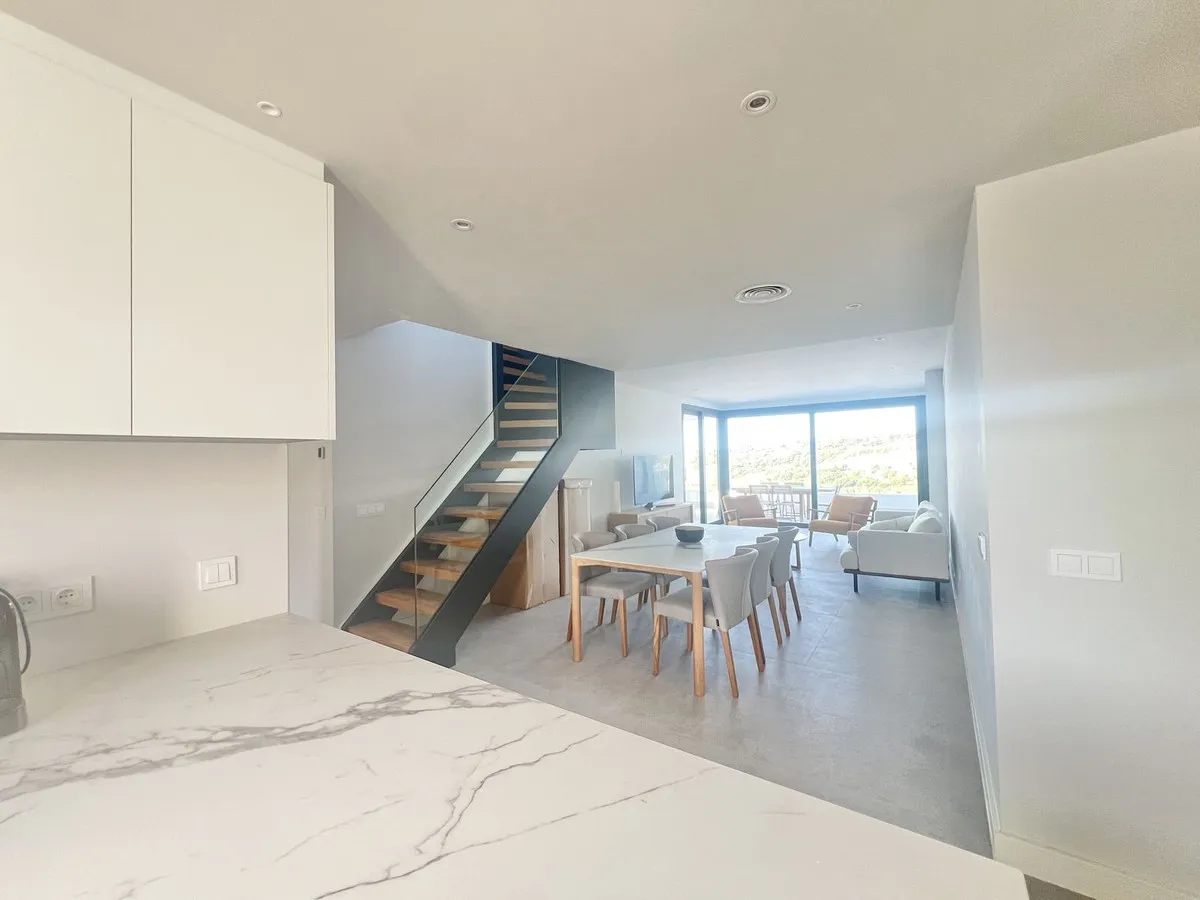 6a27d674-eecd-4091-b965-ac16afd0ccbe