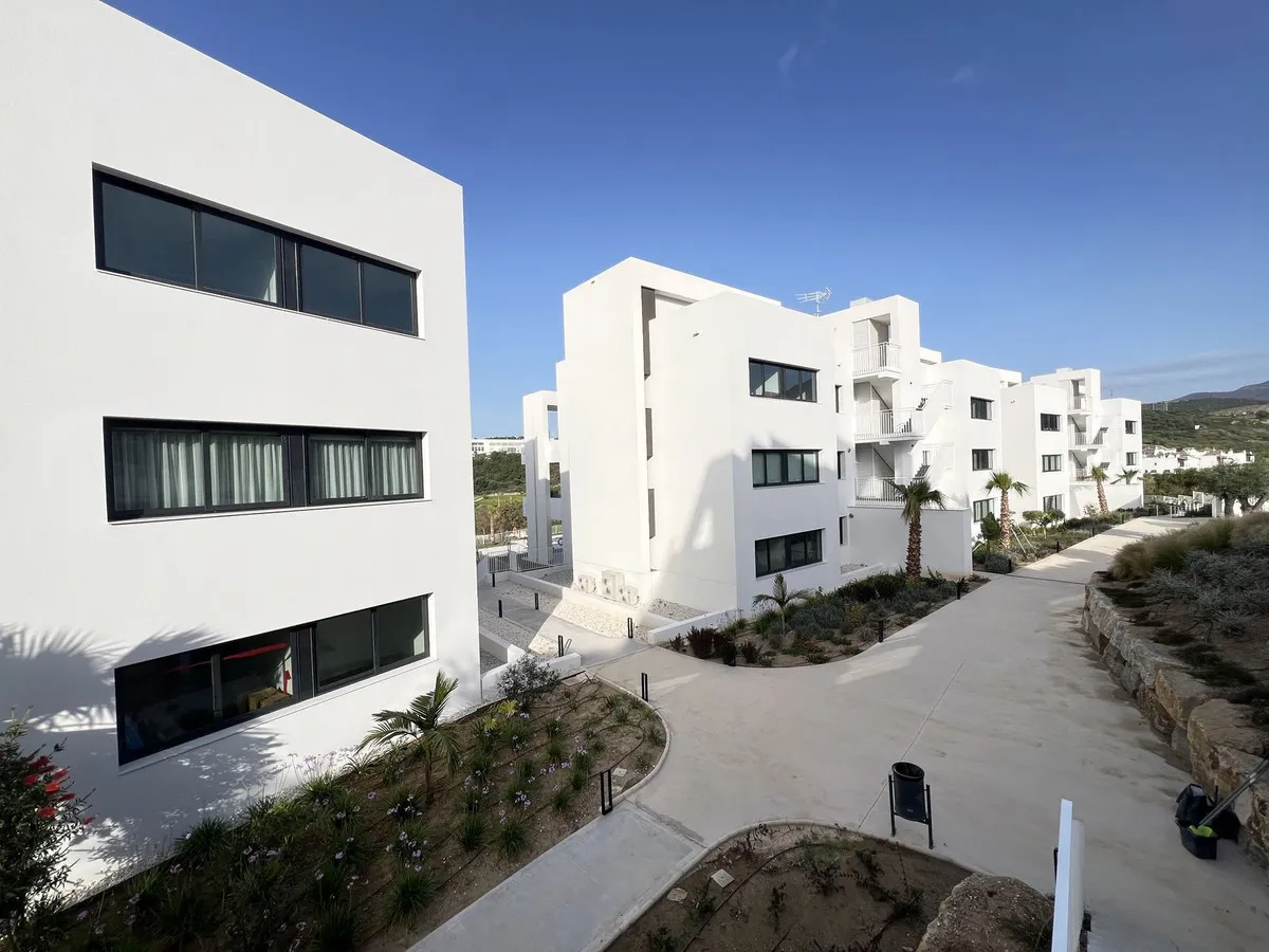 91a2e4fe-af50-43ca-b096-9ad988f90352