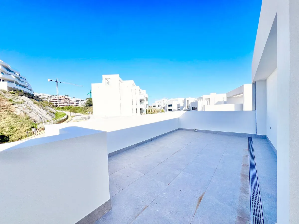 b61bebc5-9ce4-48f8-97e1-dd12d2003384