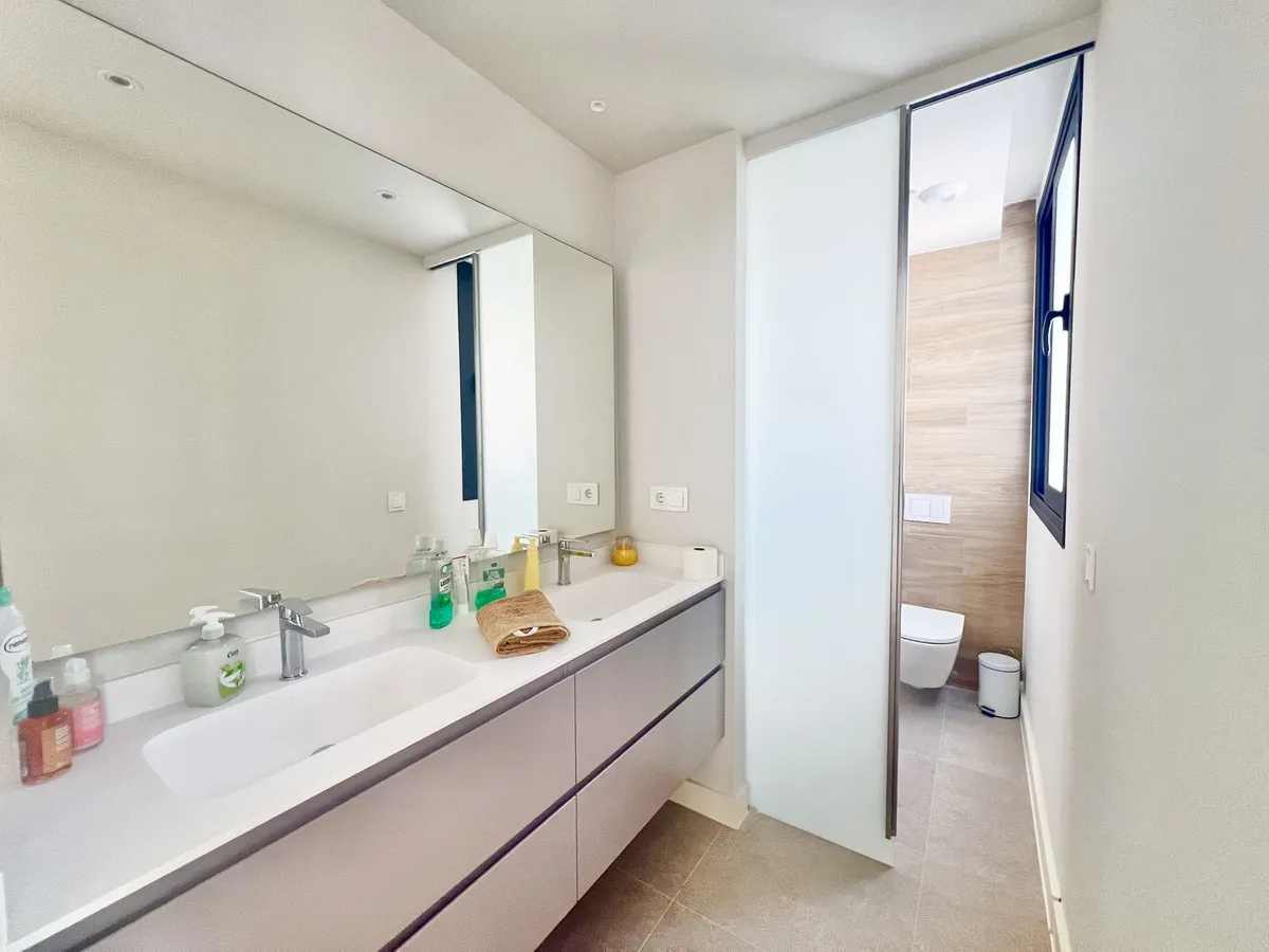 bbcd0e86-d33b-4623-a22d-970a1072ca43