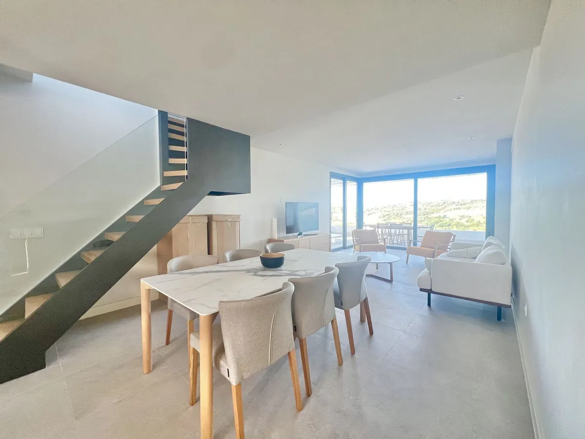 f56b4a7c-30f7-4b38-b72a-e8b519aa1f74