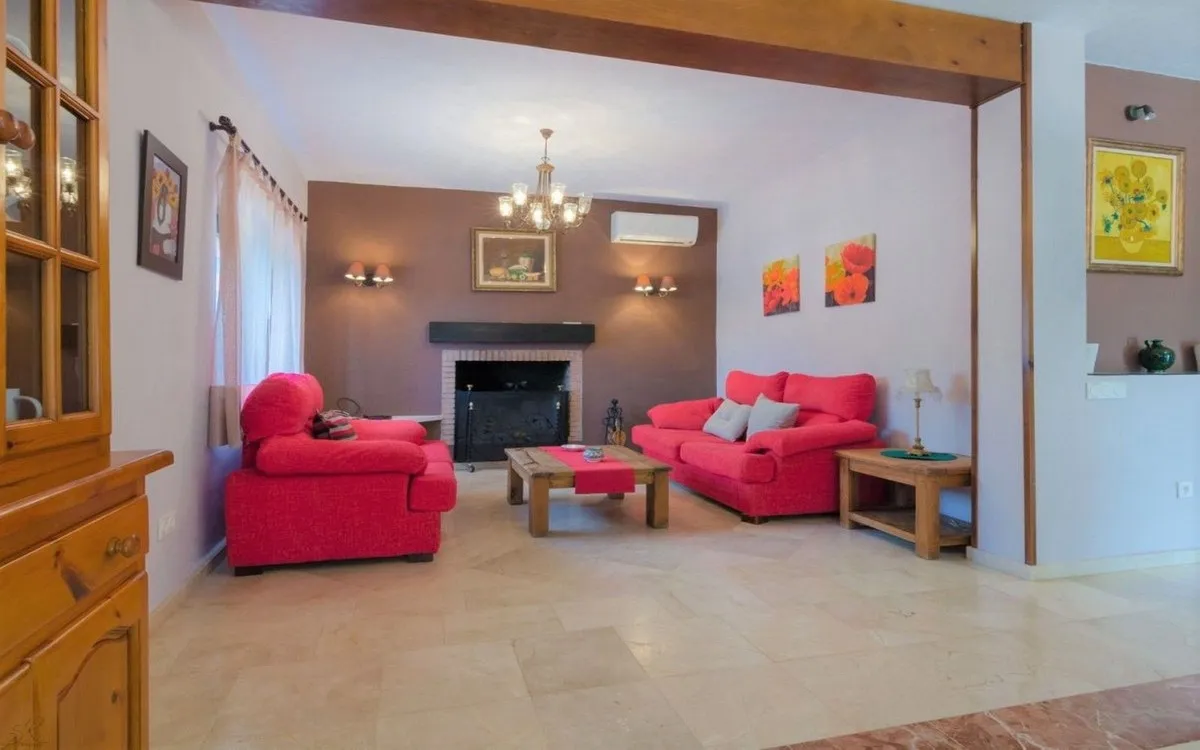 70b9a509-7498-4266-8064-10c708f975b8