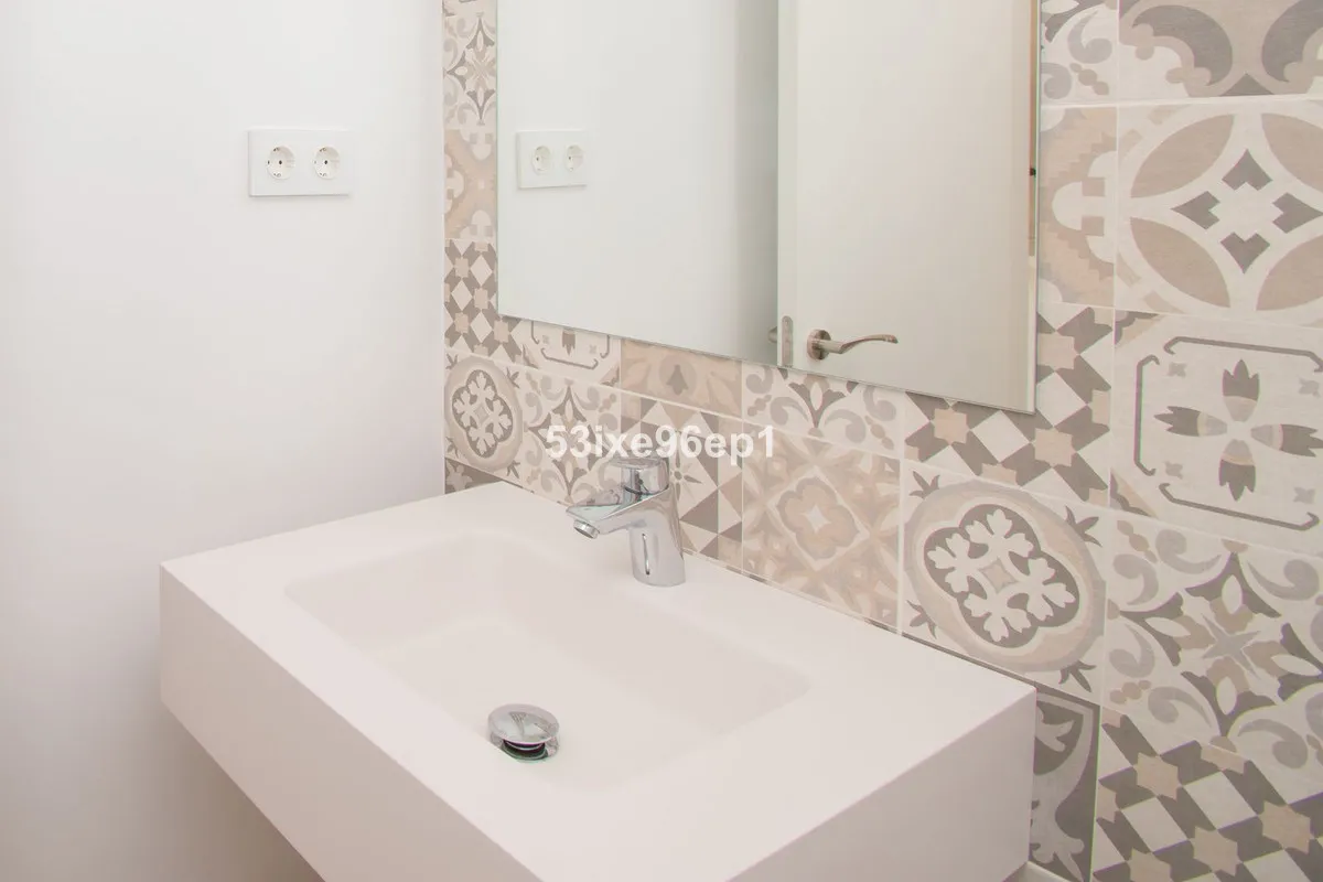 eec0c335-e3b9-495e-905a-6633a367330f