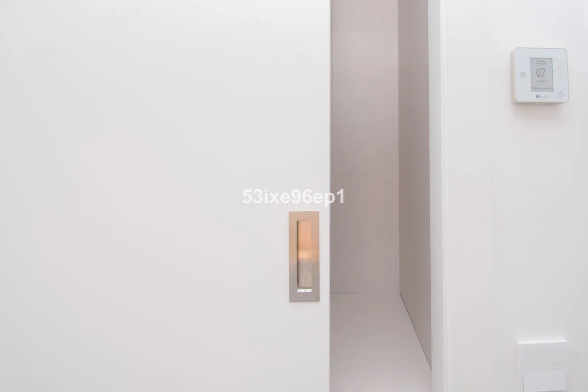 f592caa5-ce1d-435e-95d7-16ee6e8d8749