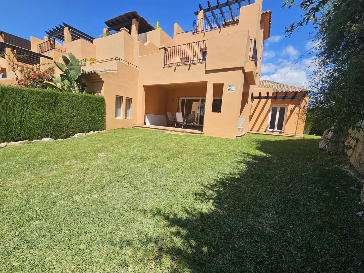 9f8ede68-84c3-4b94-bb00-9a7c20e53a32