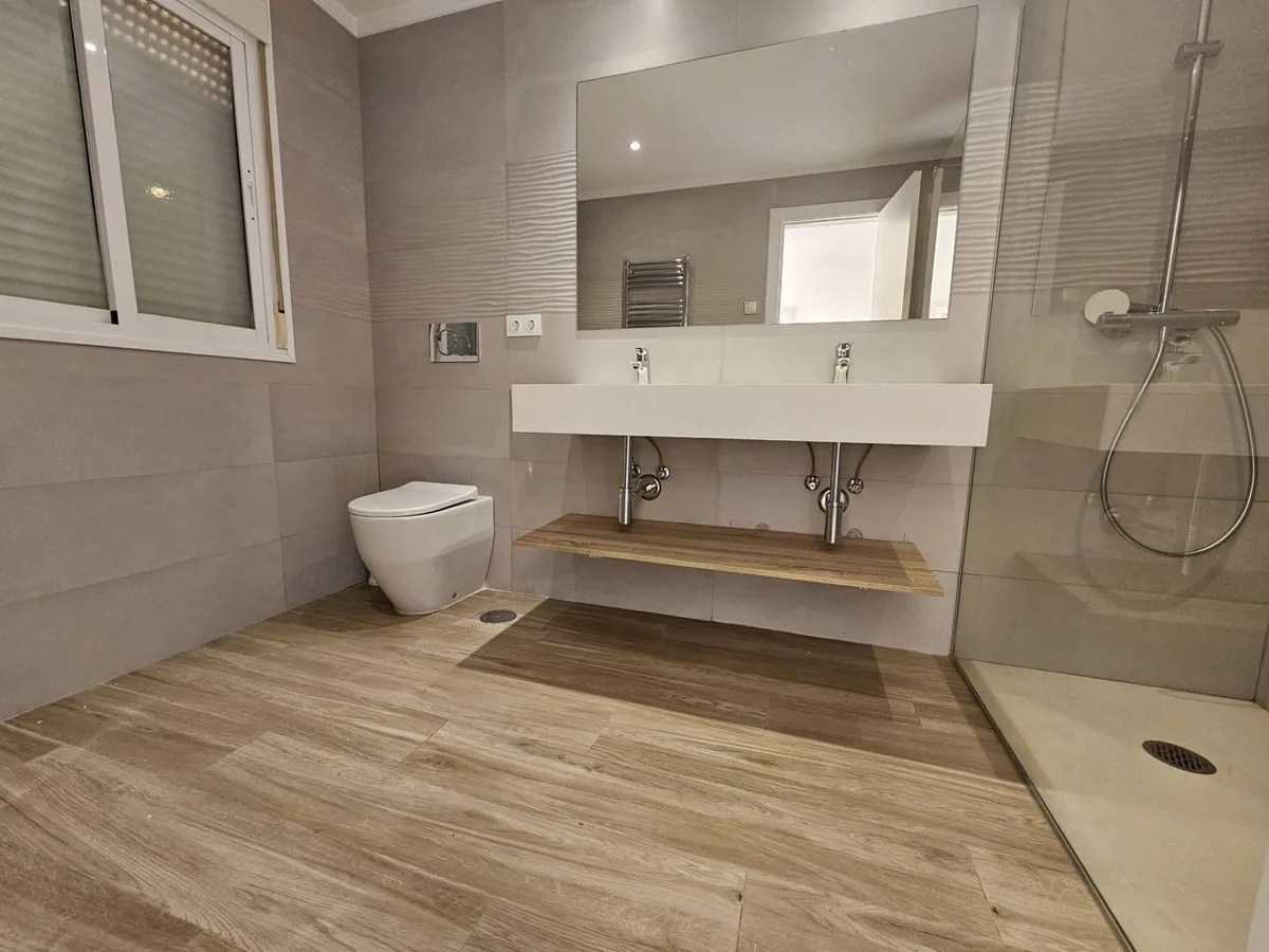 f0652662-b8aa-43d9-af0f-de8564289591