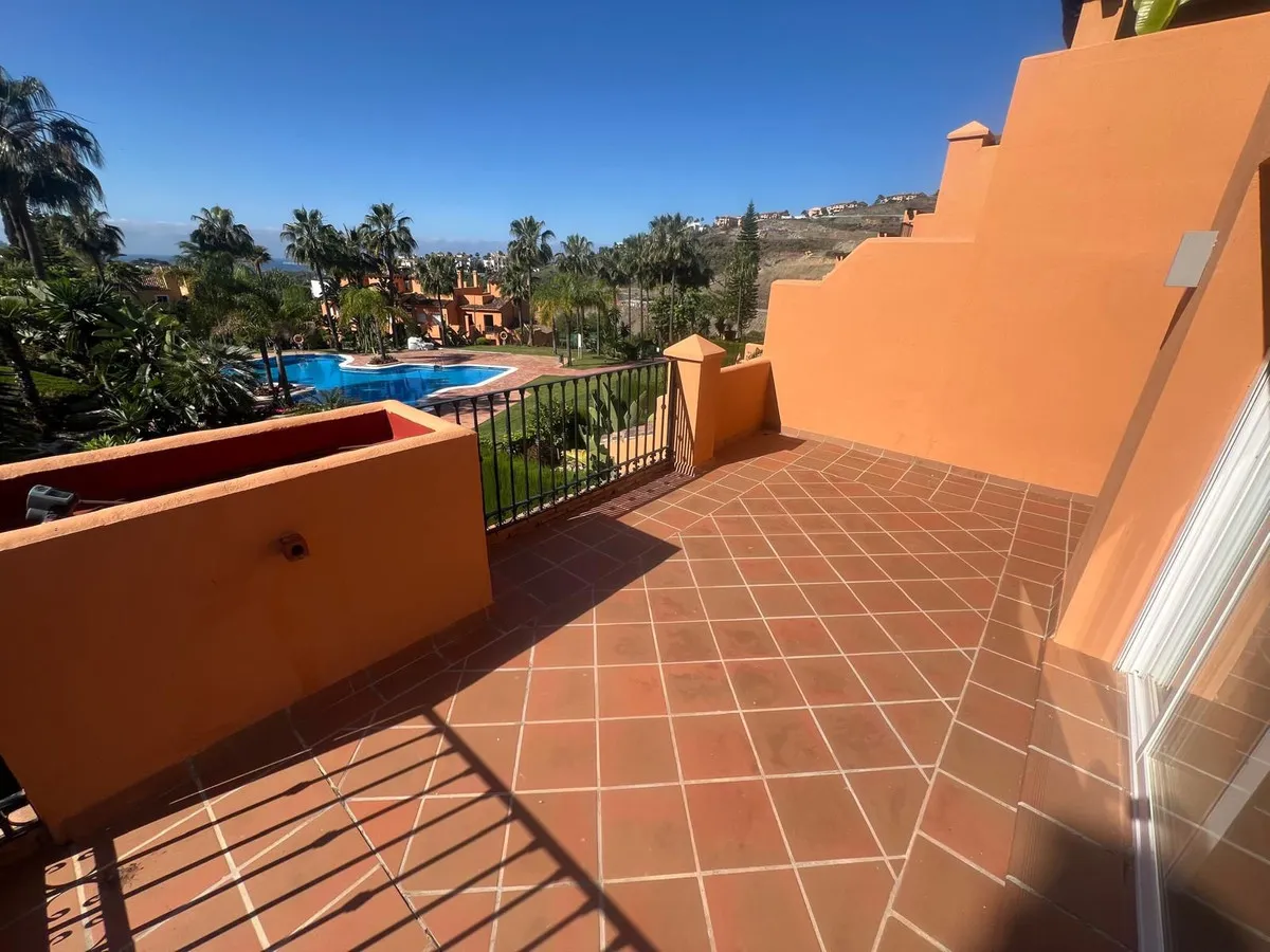 32d6b81c-0008-4ff7-bdca-be764ecfbf5a