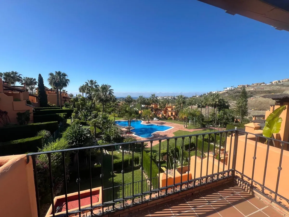 99aad669-8147-4323-b06e-6ceb5caf7049