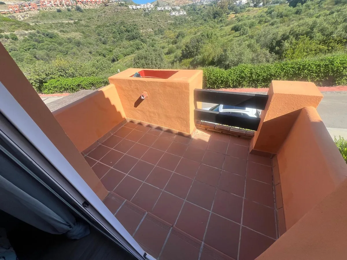 aed45b0d-b304-4caf-a6f1-8c2c34deccd2