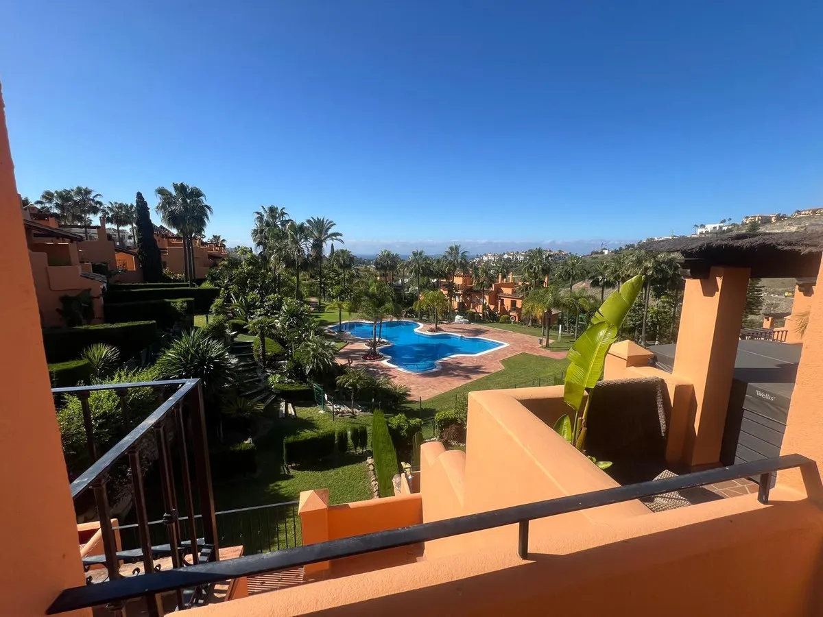 b50fd60a-c258-440e-9244-708caa5d7310