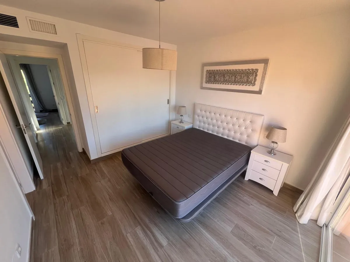 d5b70ded-e854-47c9-9a92-8d6296956c53