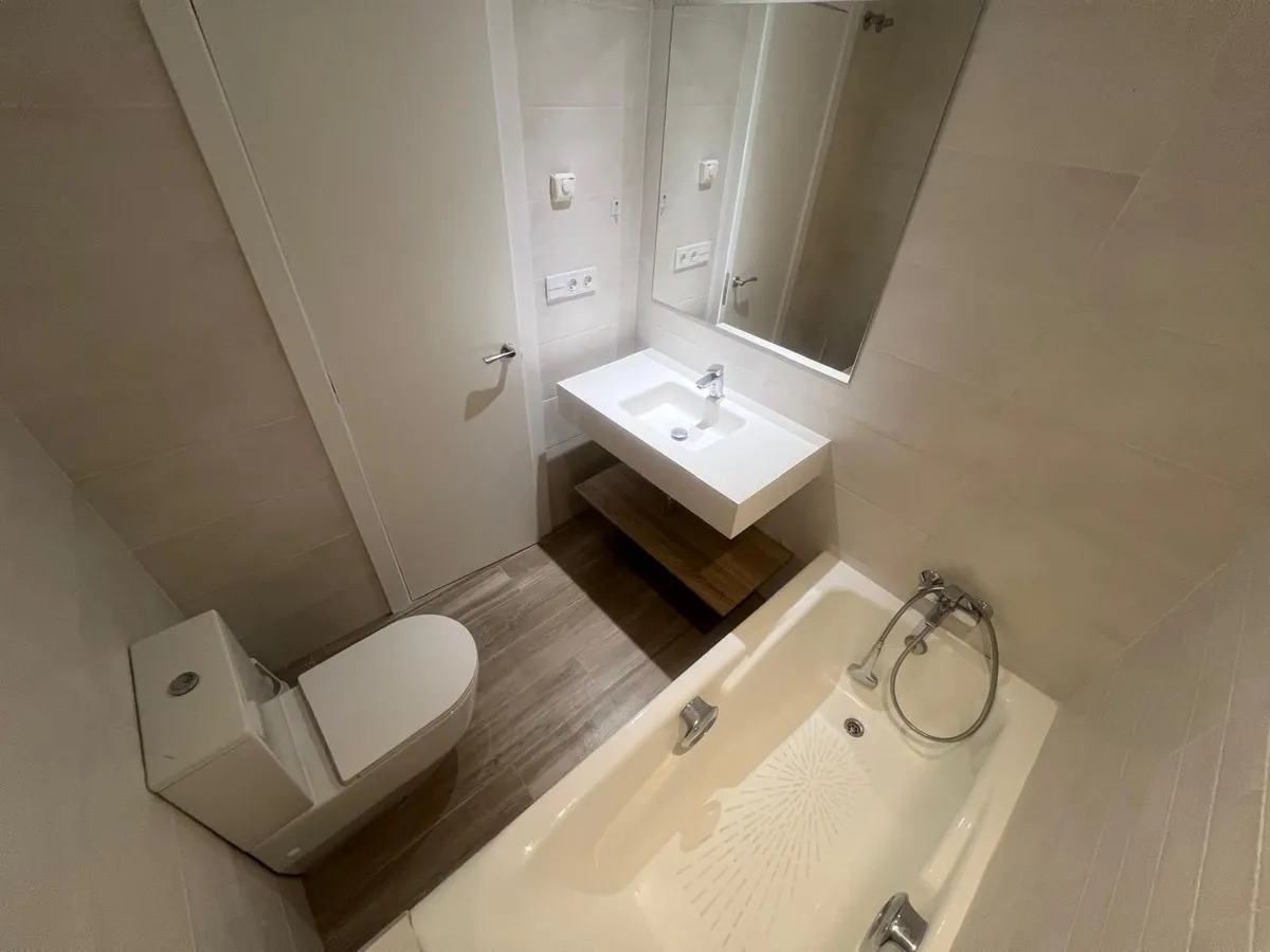 d8e04b46-e821-4faf-8d73-00e0c606a52f