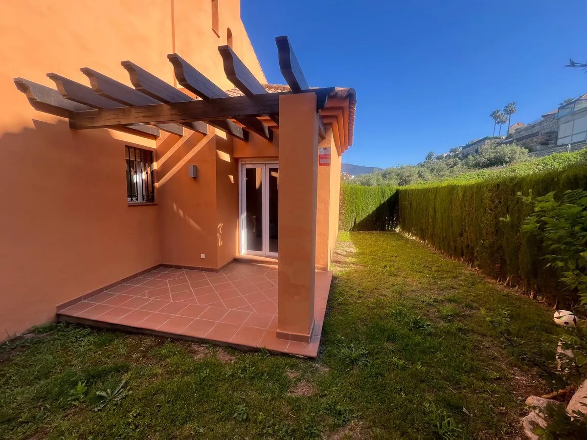 e1cc2624-3fc5-4bbd-921c-8623f9034975