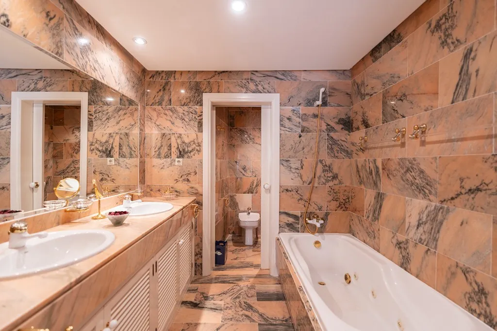 231c2aee-ce3a-4b4c-85f2-d87c5a615f7d