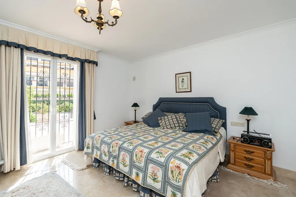 5ad07419-64ac-4c36-8f6f-583bfb56dd12