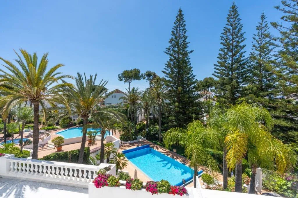 736624f6-0a6c-4421-8c61-94f212e5d8a7