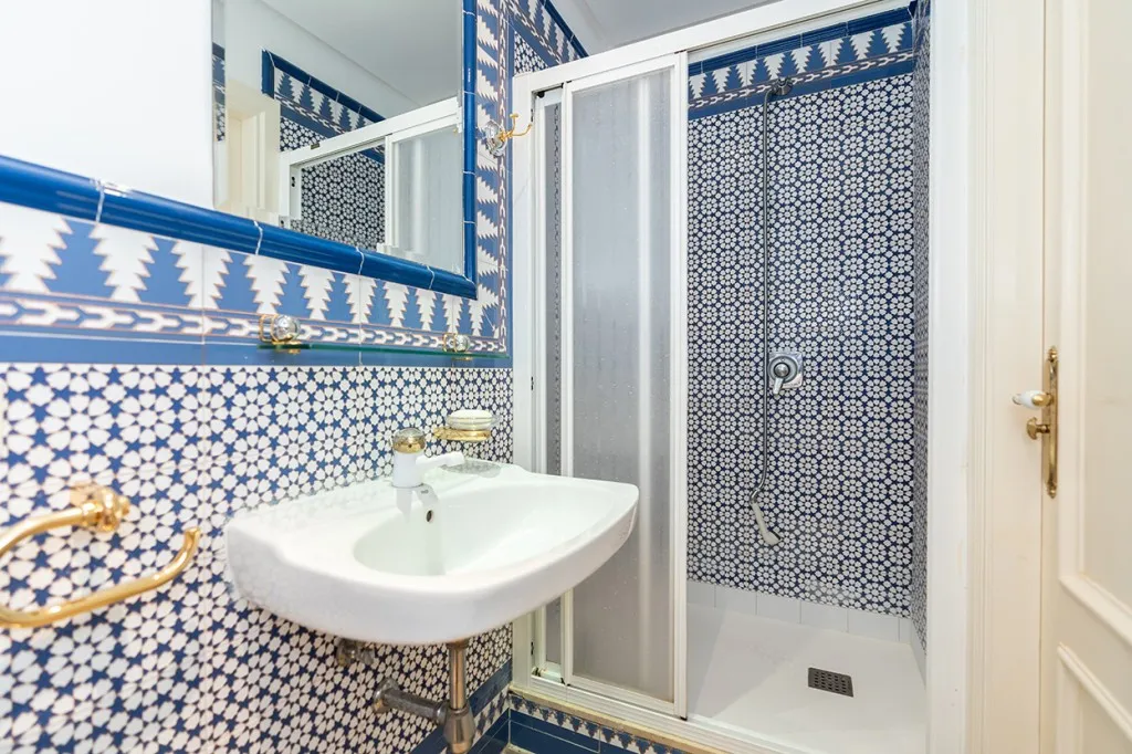 fe750556-5477-469c-8307-480750a9f4ee