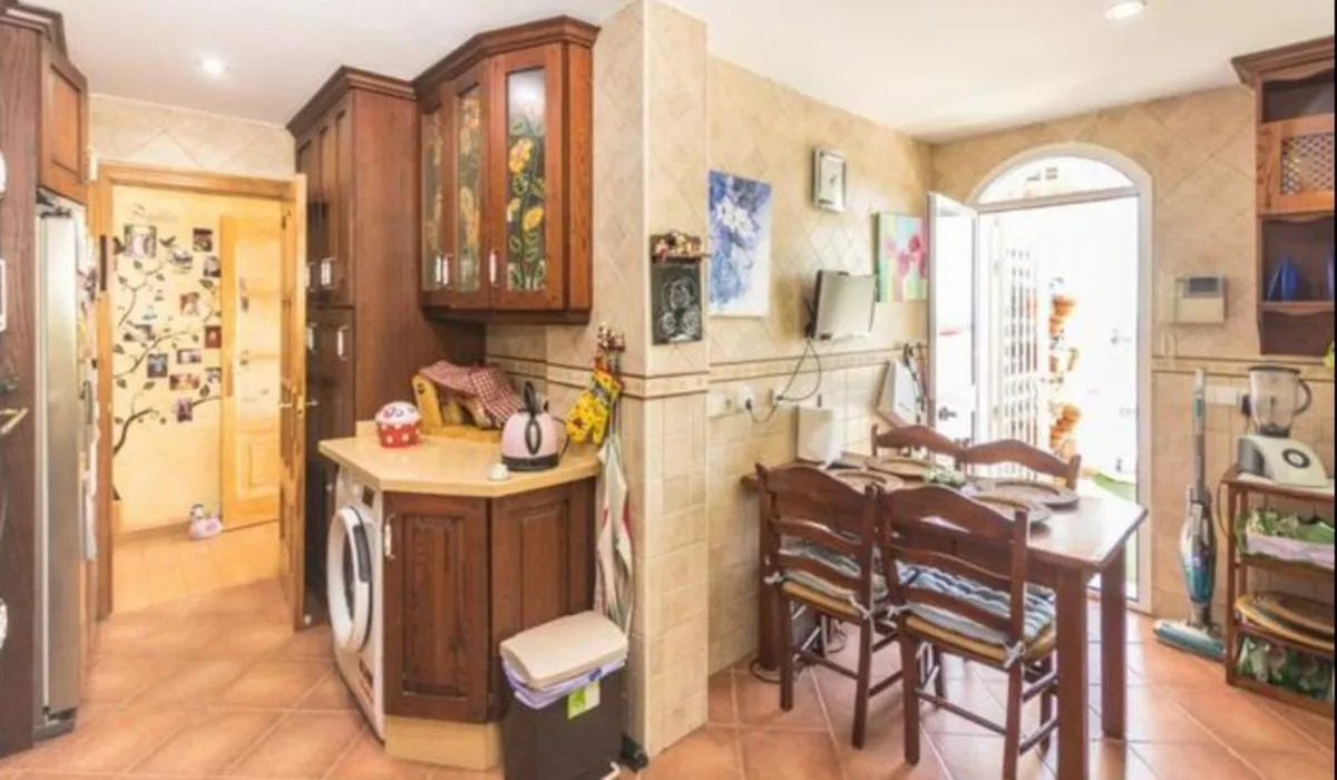 a0f22798-0012-42f7-8ec9-6b22565feb5a