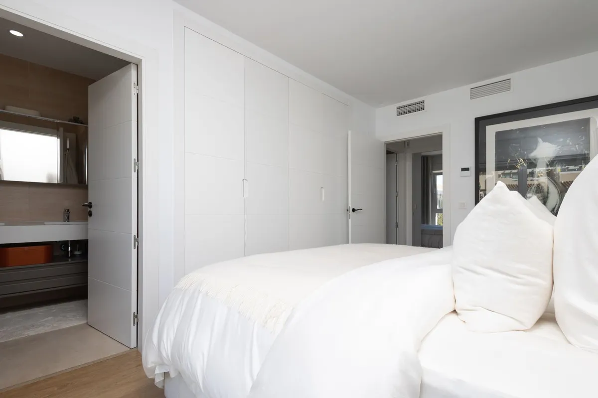 5081dbad-70da-4b0f-bad2-357f9735adee