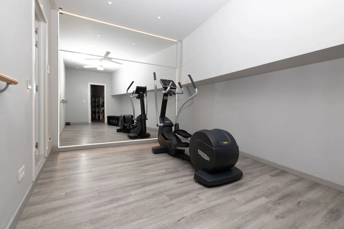 ca93a75d-3ff1-4552-98d7-220fd57f5c2d