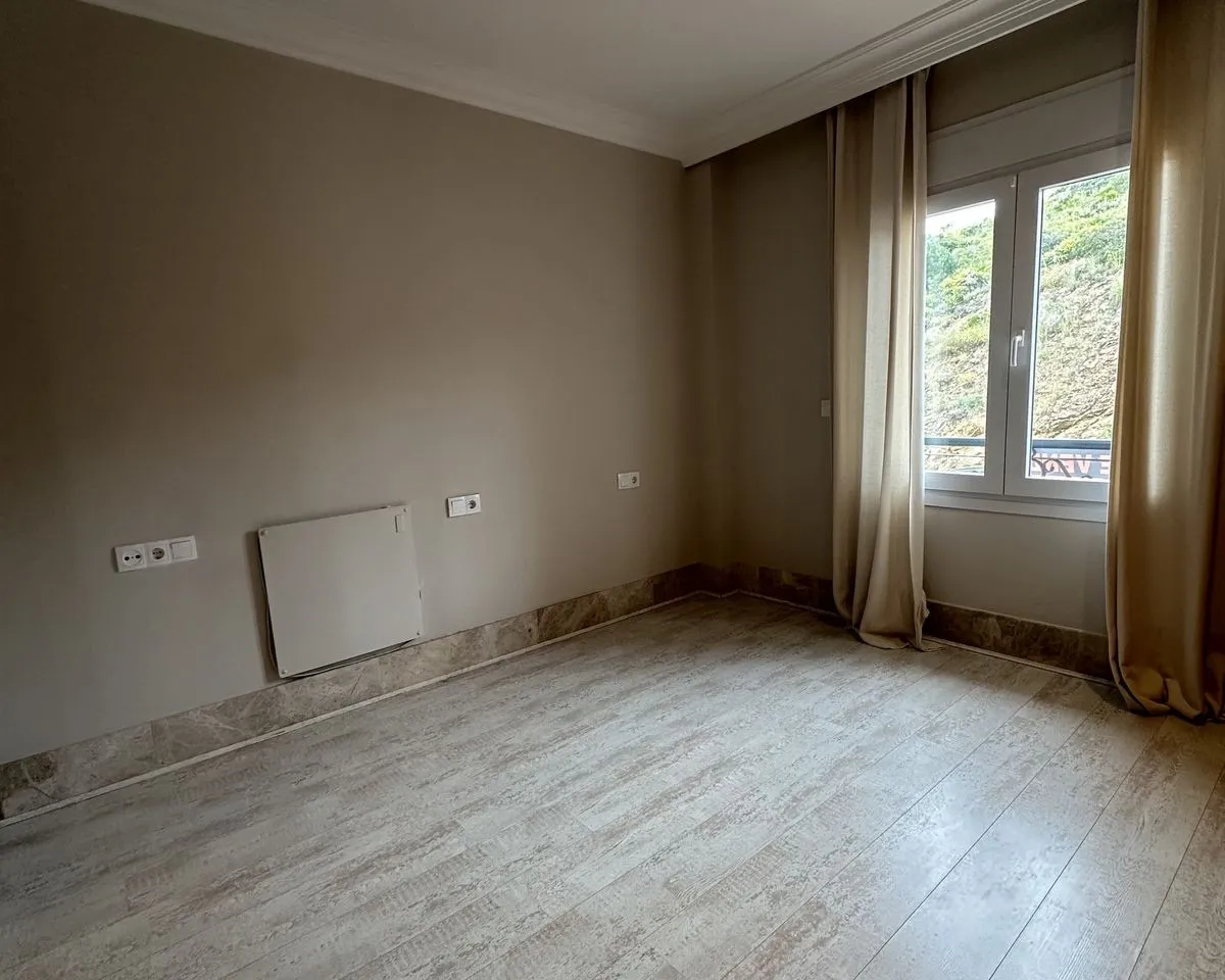 03050646-39f4-484e-9916-3aabce53e2f4