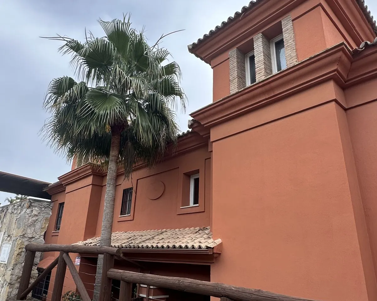 ae715393-e97b-4751-bf93-44244de887a3