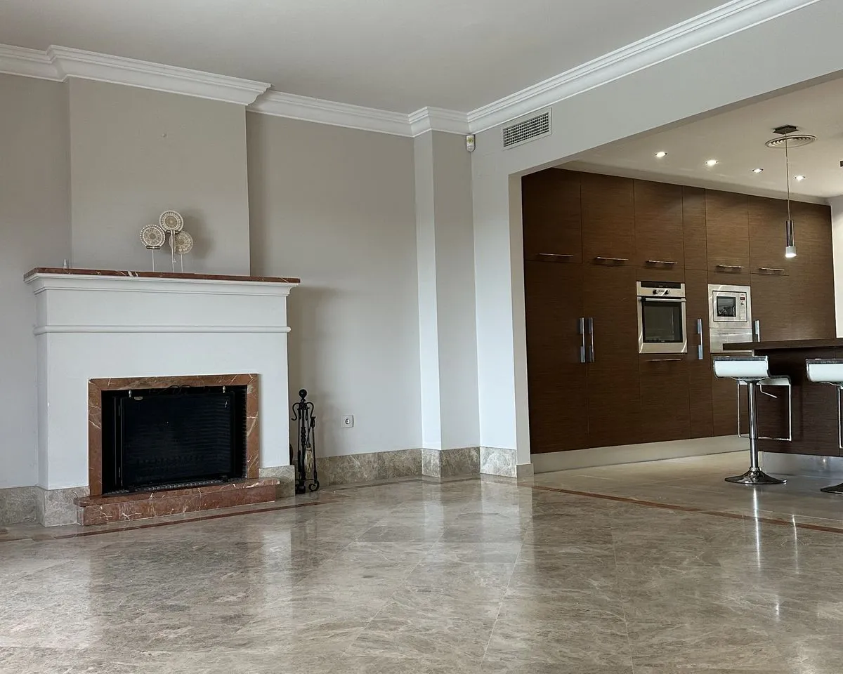 bcf9205b-4fd3-416c-a197-28c2303c7b15