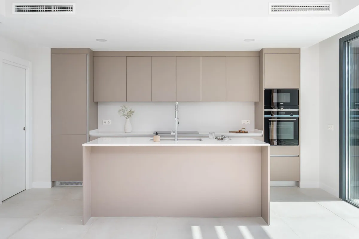 38e6d078-7832-4673-aea9-ab39634c1620