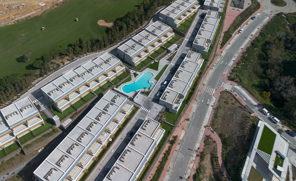 9103338c-2b5f-45e9-9a02-53be290a5d76