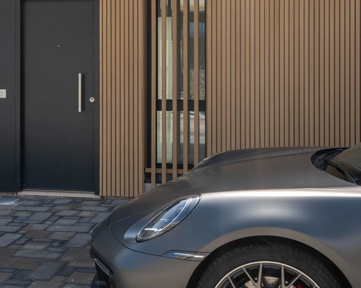 ef4b269a-d5bc-4afc-82fd-beb29fdf1875