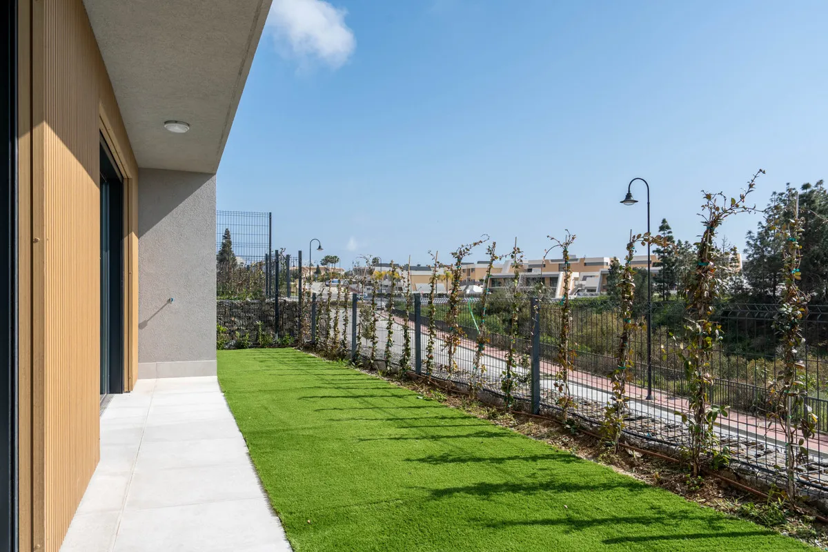 f87cb9c8-3659-4cf7-b4b0-ba6b8e53745b