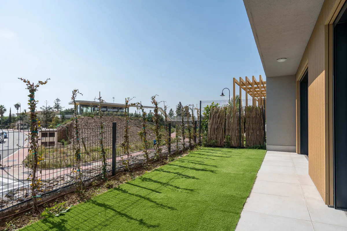 fe41088f-576e-4f1e-ba24-53192edeab45