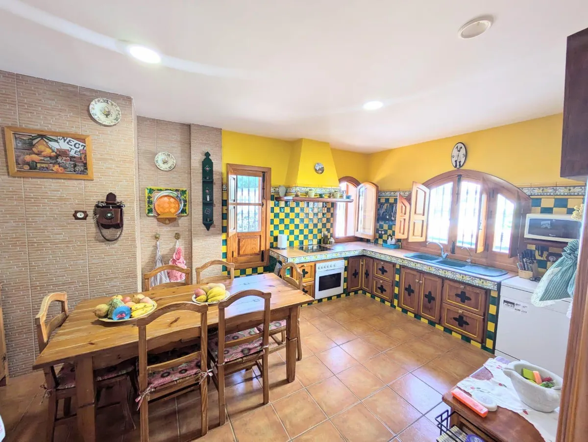 41c9cfab-bedc-4fa1-a373-c810edd8f807